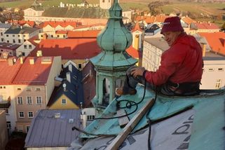 Řemeslo jako životní cesta. Klempíř Jaroslav Dvořák o práci, která dává smysl